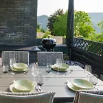 Auf Sarret *