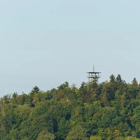 Auf Sarret Apartman